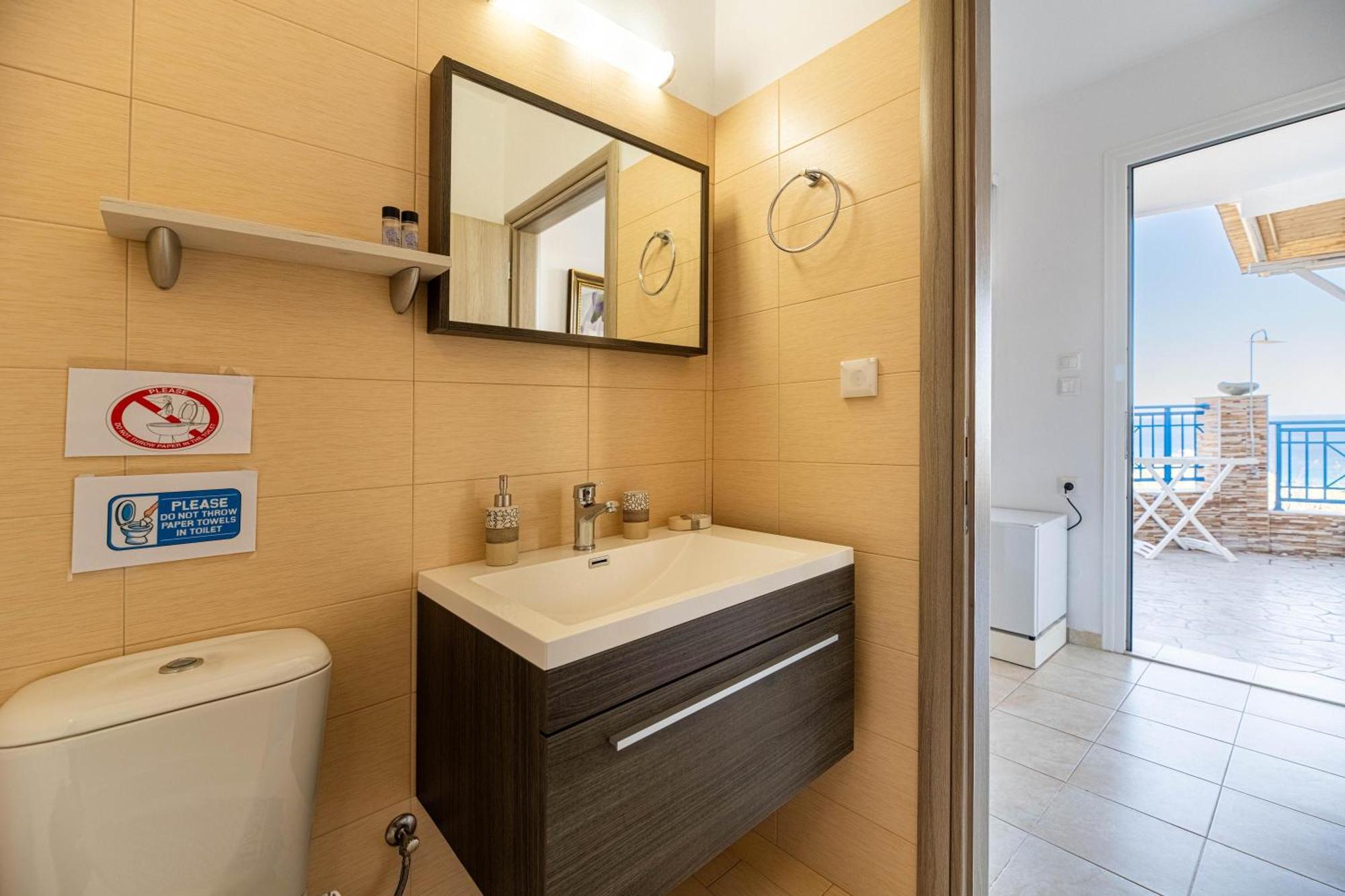 Aperanto Galazio Apartment Archangelos  Esterno foto