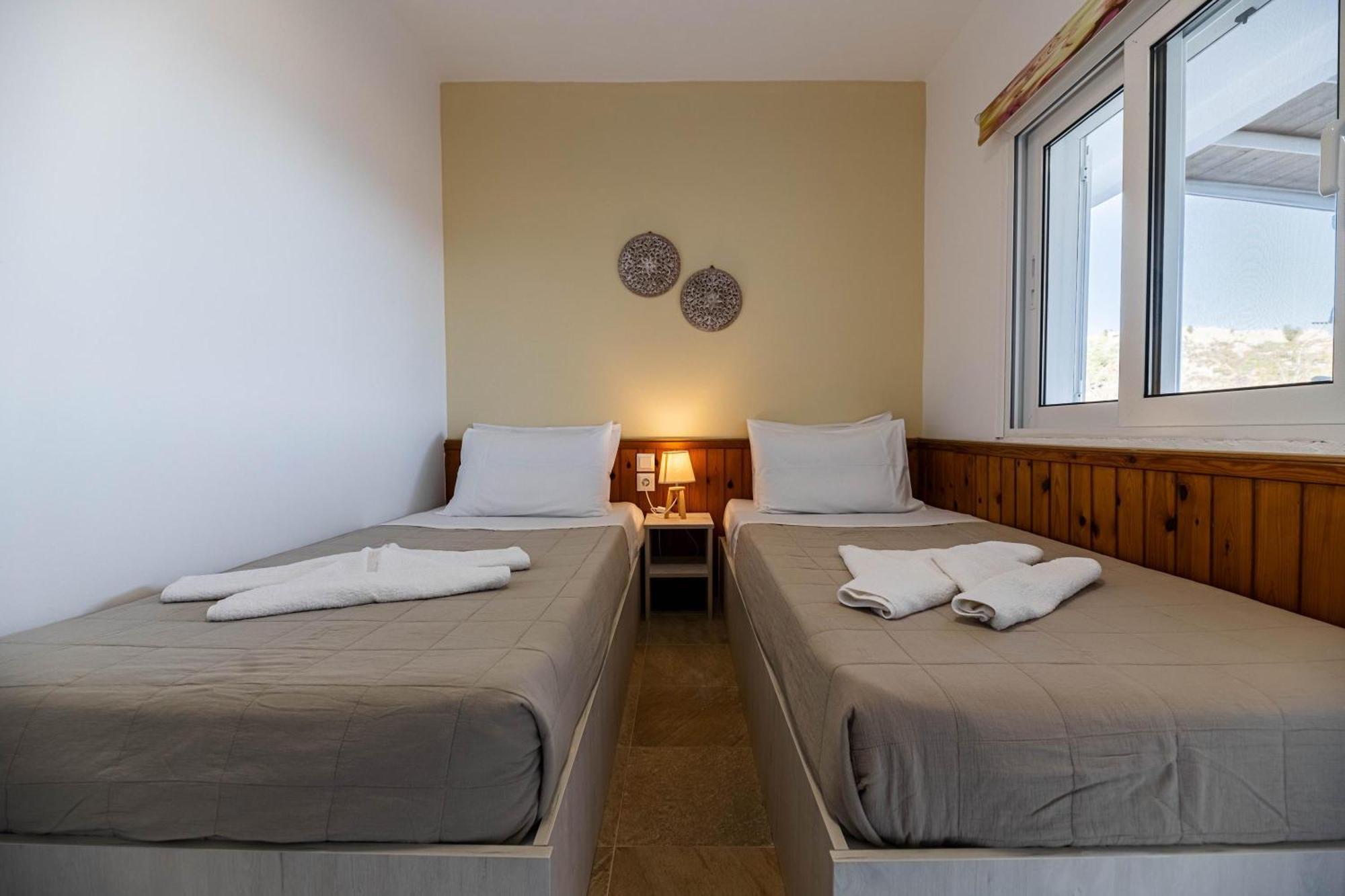 Aperanto Galazio Apartment Archangelos  Esterno foto